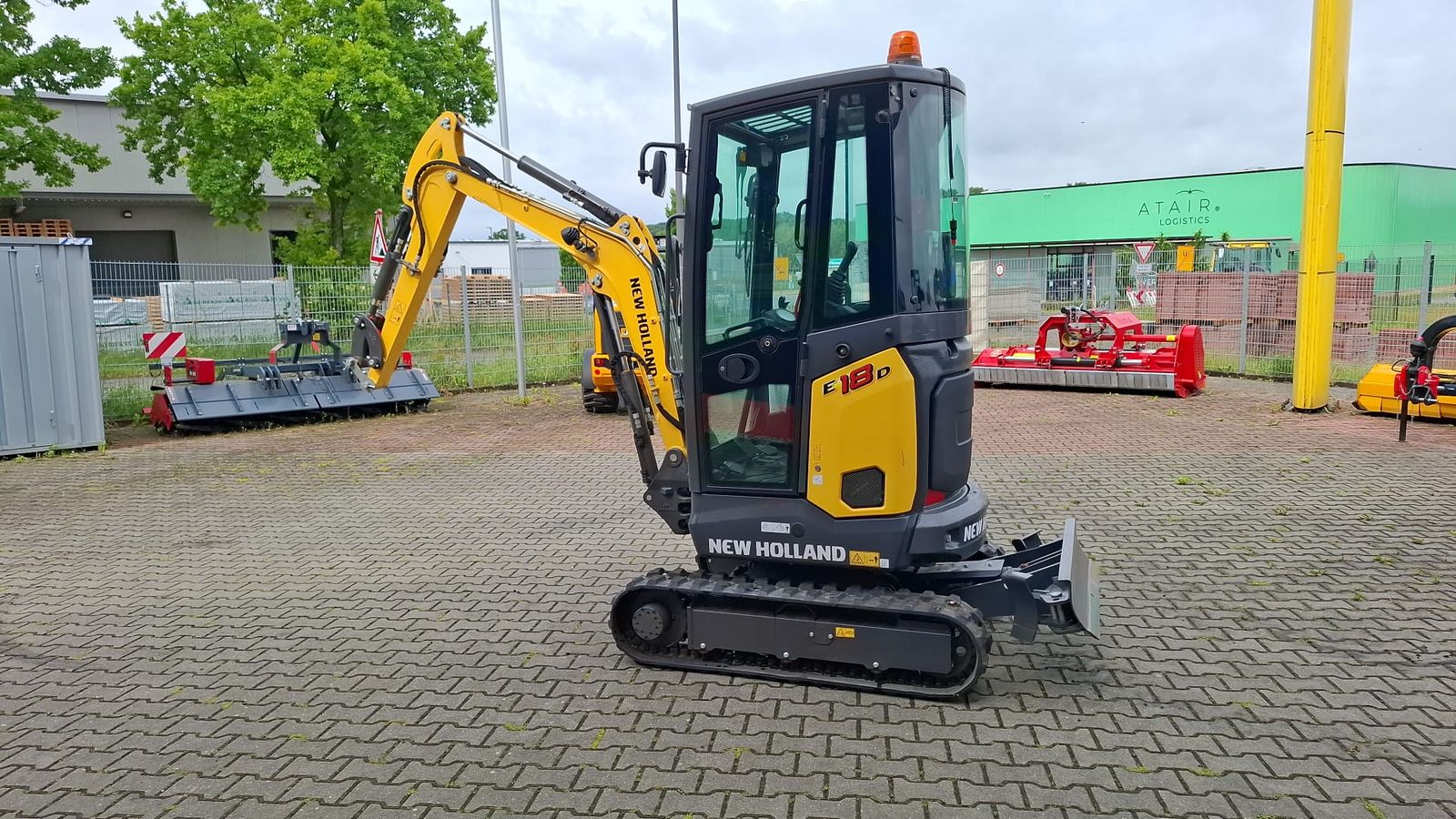 New Holland E18 D // Eurocomach  2