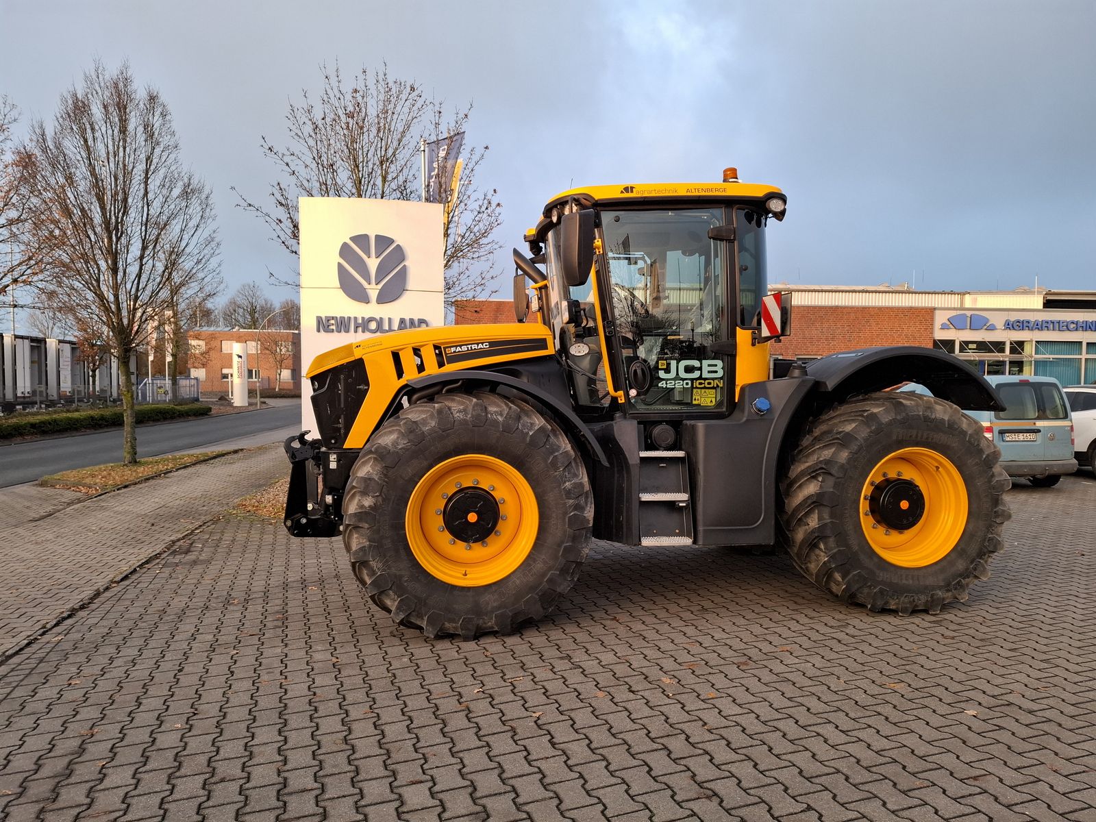 JCB Fastrac 4220 iCon 1