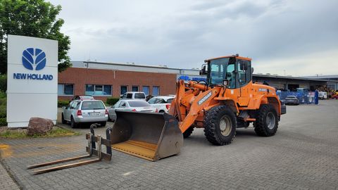 Doosan DL 200 mit Waage