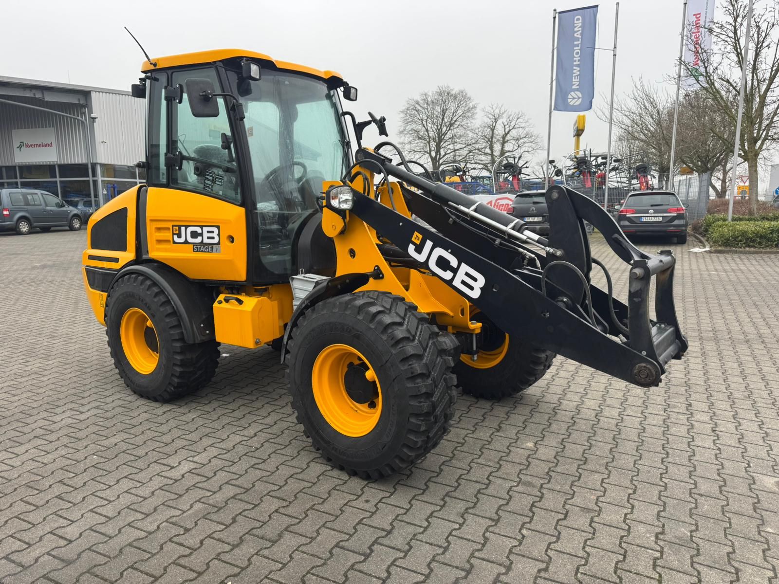 JCB 407 2