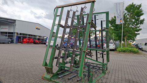 4409-3f639e52640a0f0ba9c1439e17cfff17-5881200