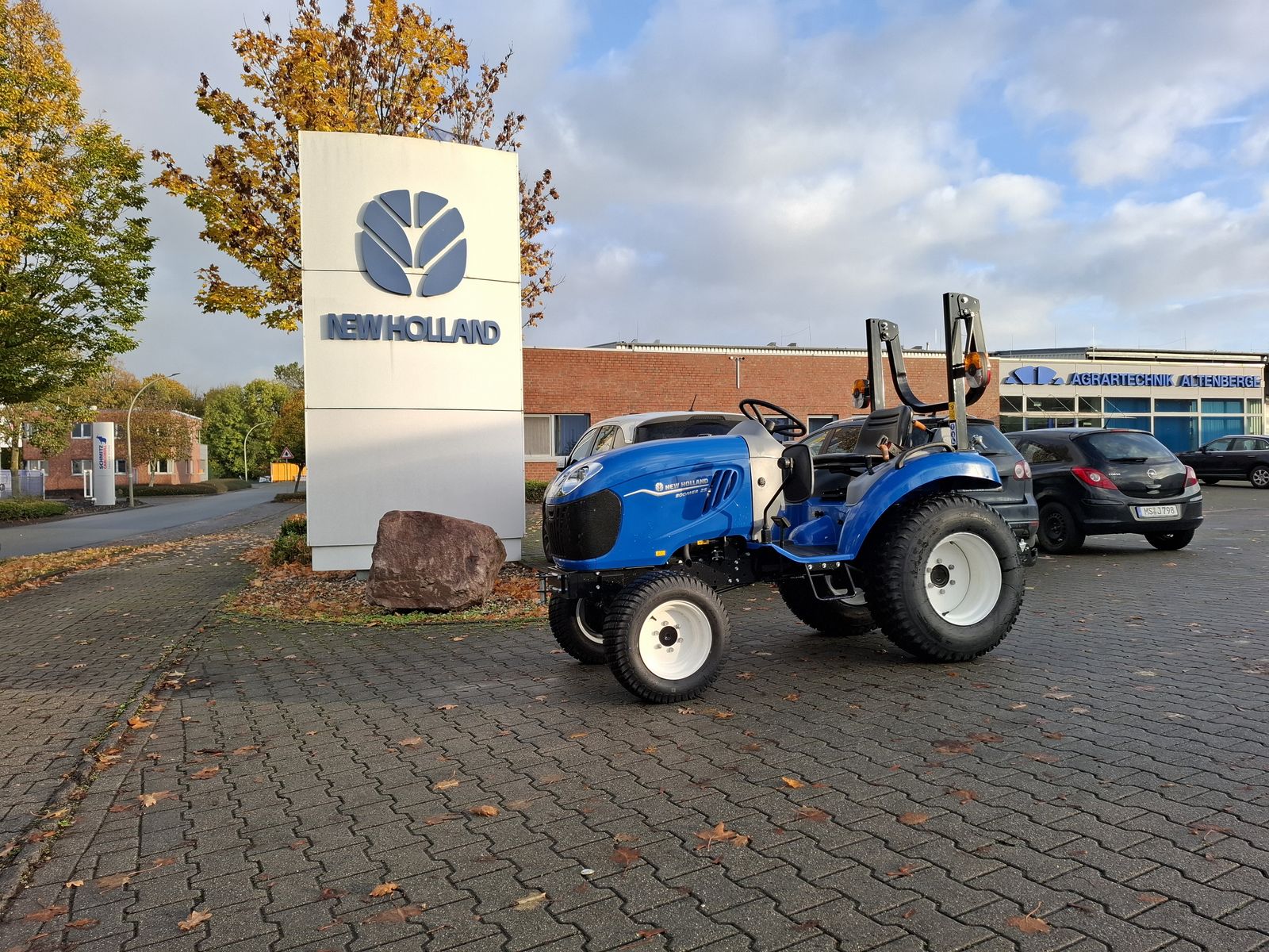 New Holland Boomer 25 Stage V 2