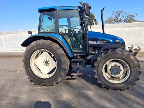New Holland TS100