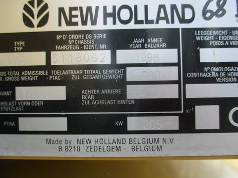 New Holland TX 68 mit Siebkastenhangausgleich