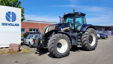 New Holland T8.275 AutoCommand