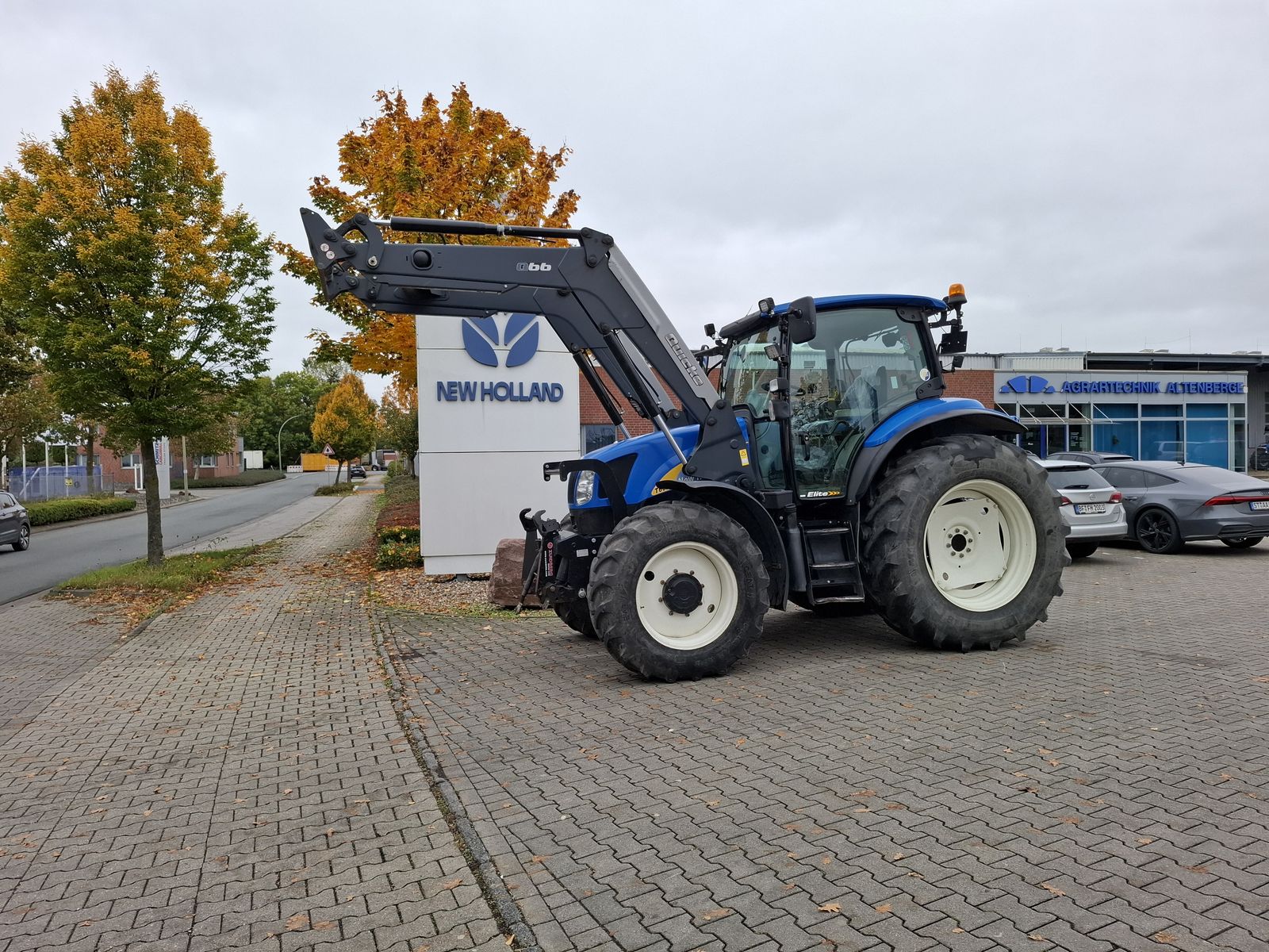 New Holland T6020 Elite 2
