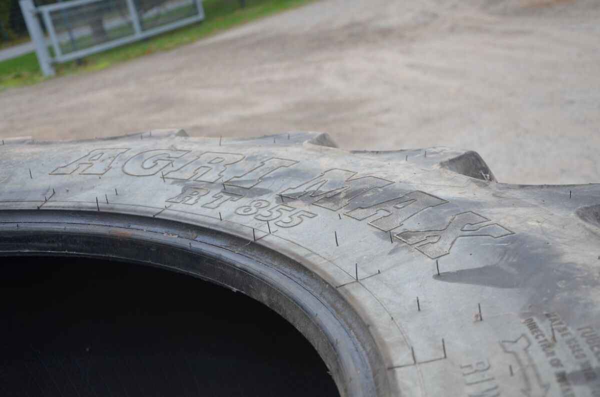BKT 520/85R38 2 Stck. 3