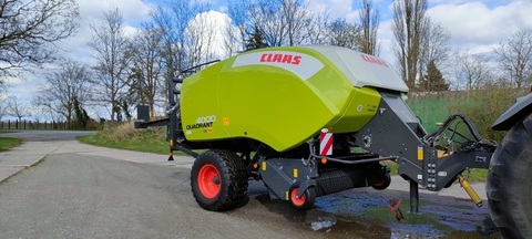 <strong>CLAAS QUADRANT 4000</strong><br />