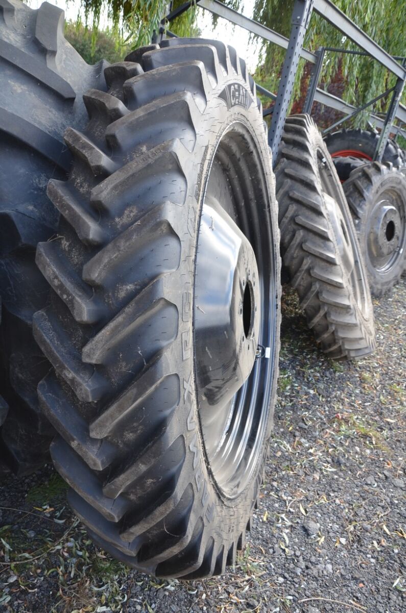 320/90R50 & 320/80R38 3