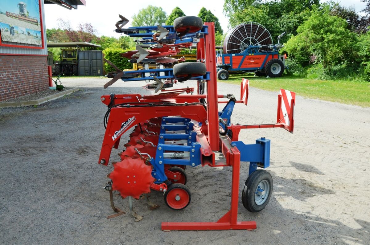 Hatzenbichler Hackstriegel 4mtr. 8-Reihen 2