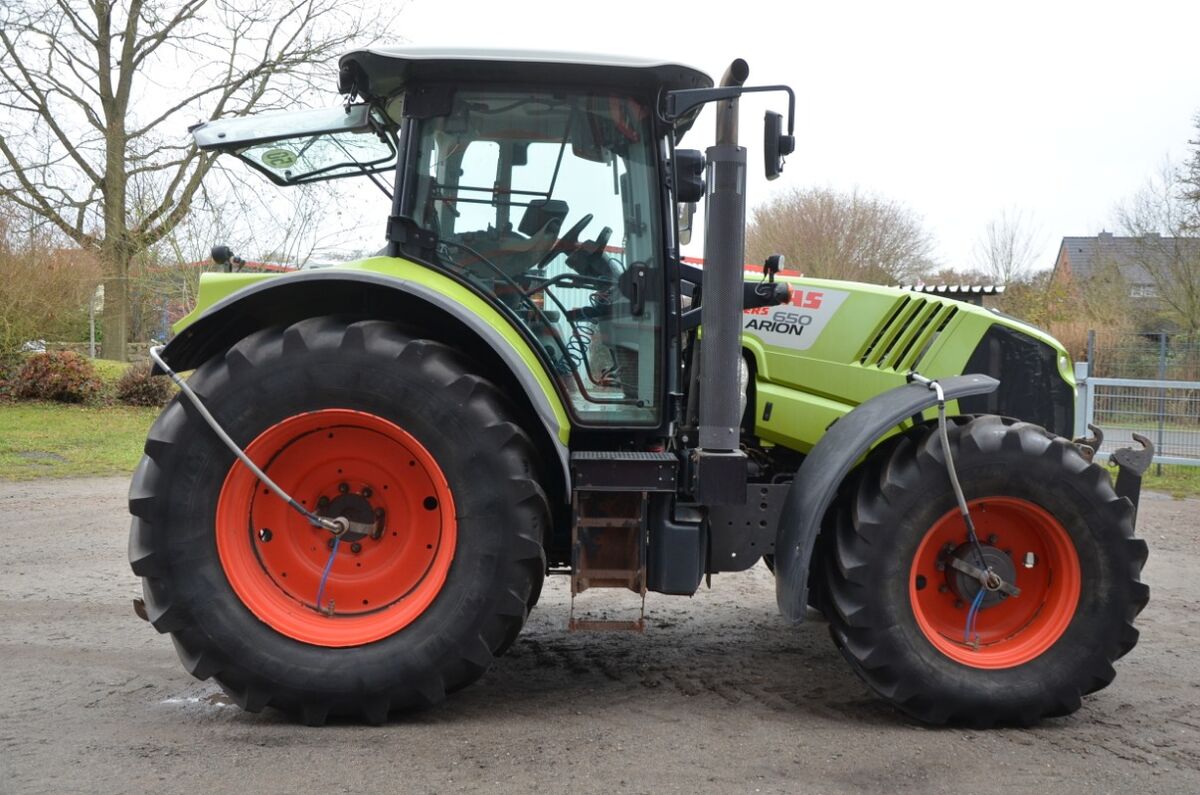 Claas ARION 650 CMATIC 3