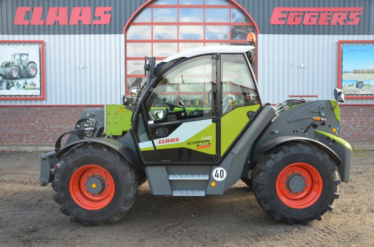 Claas SCORPION 746 VARIPOWER - Gener 1