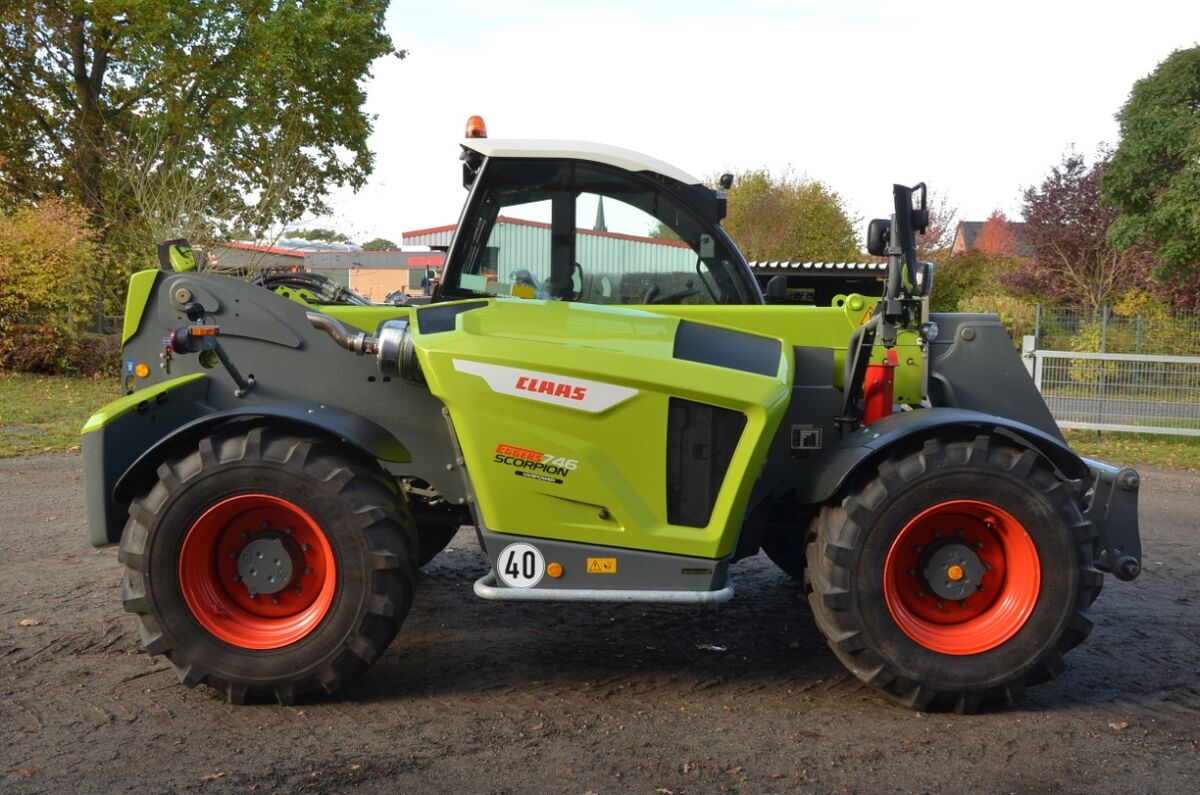 Claas SCORPION 746 VARIPOWER - Gener 3