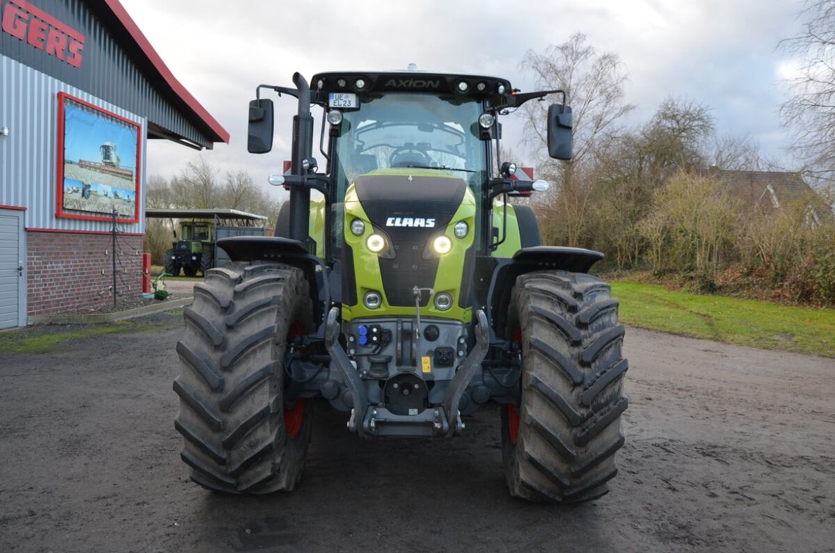 Claas AXION 870 CMATIC - Stage V CEB 2