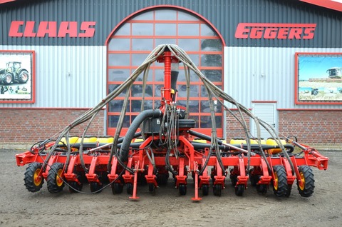 Väderstad Tempo V 12 + FH 2200