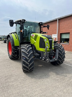 <strong>CLAAS ARION 450 - St</strong><br />