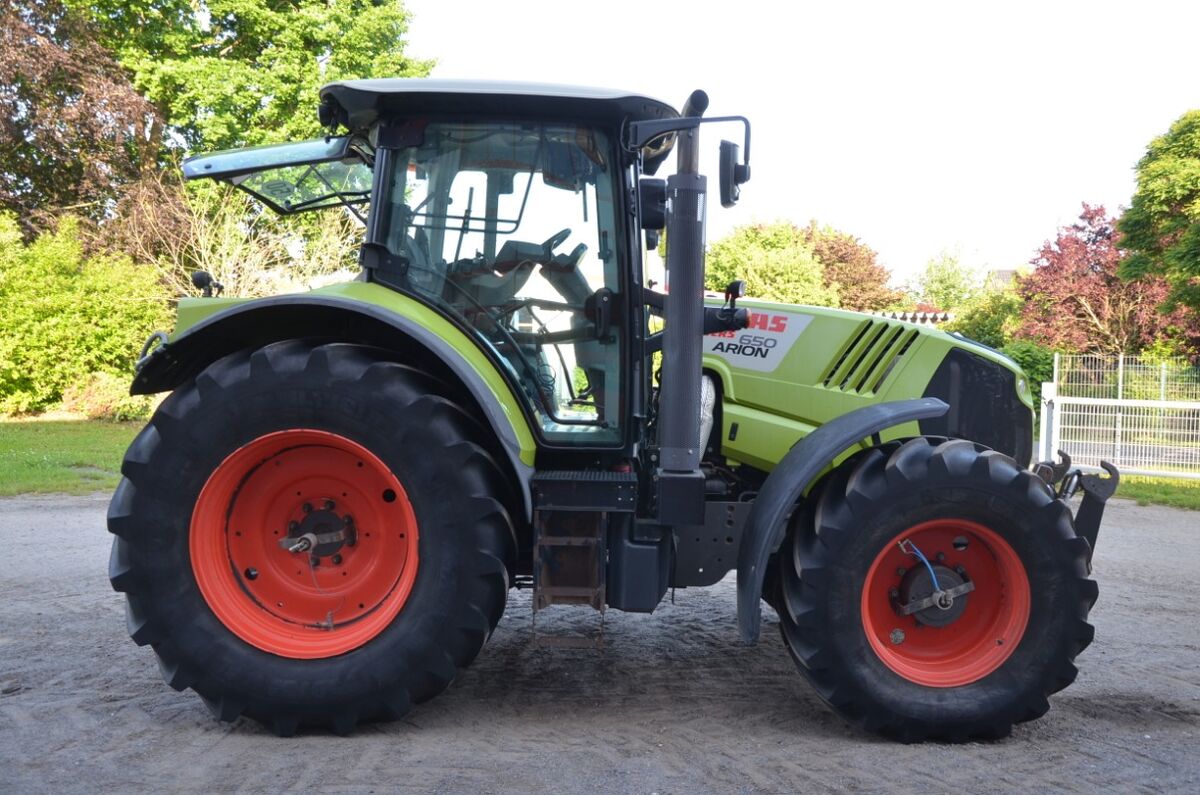 Claas ARION 650 CMATIC 3