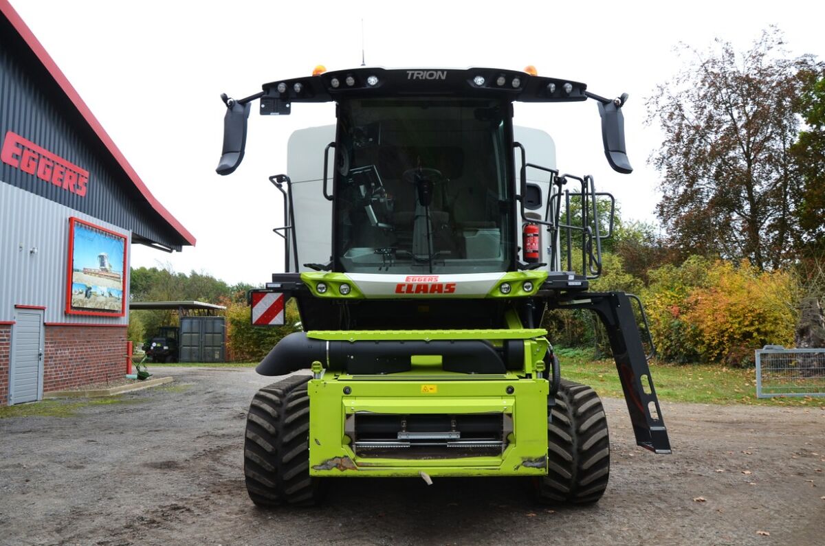 Claas TRION 740 TERRA TRAC 3