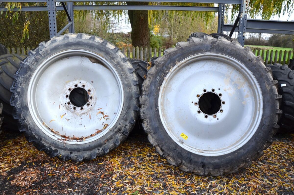 Continental 320/90R32 und 340/85R48 2,25m  2