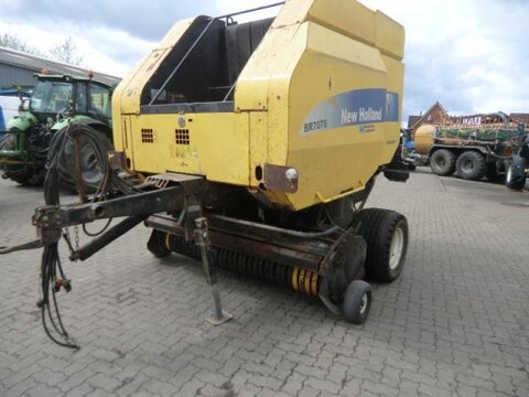 New Holland BR 7070