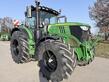 John Deere 6215R