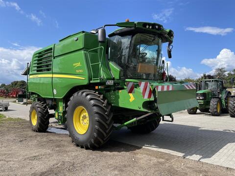 John Deere T670 I