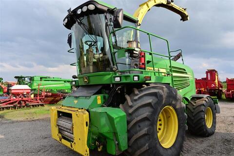 <strong>John Deere 7750i mit</strong><br />