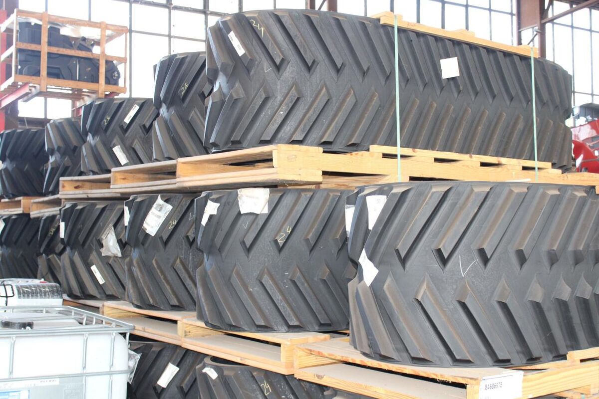 Good Year Quadtrac Raupenketten 2