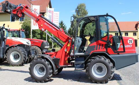 Schäffer 6680 T-3 mit Kabine