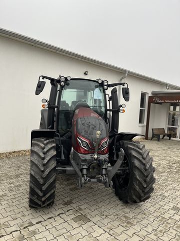 Valtra G135 VERSU