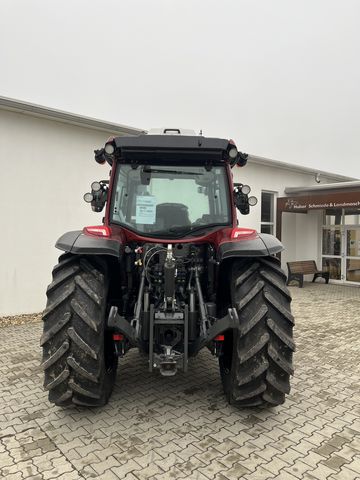 Valtra G135 VERSU