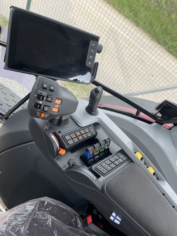 Valtra G135 VERSU