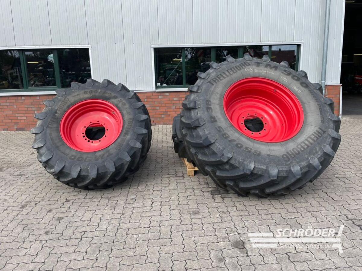 Fendt 2X 600/70 R30 / 2X 650/85 R38 TRELLEBORG 1