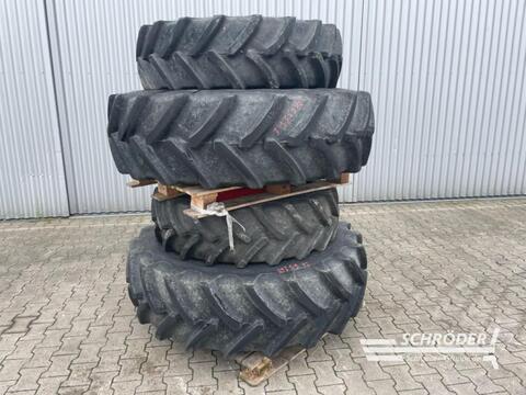 Sonstige 2X 360/70 R28 / 2X 460/85 R34