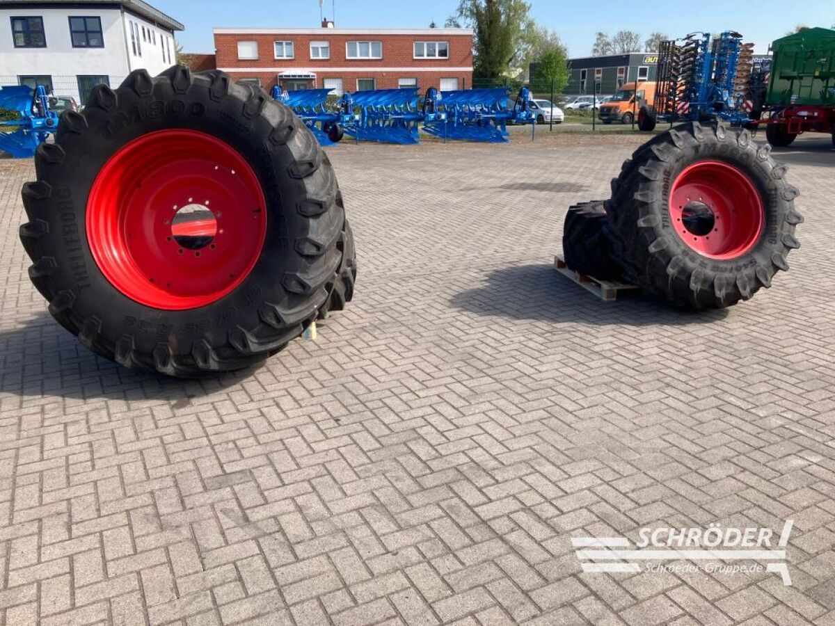Fendt KOMPLETTRÄDER TB 540/65 R28 + 650/65 R38 1
