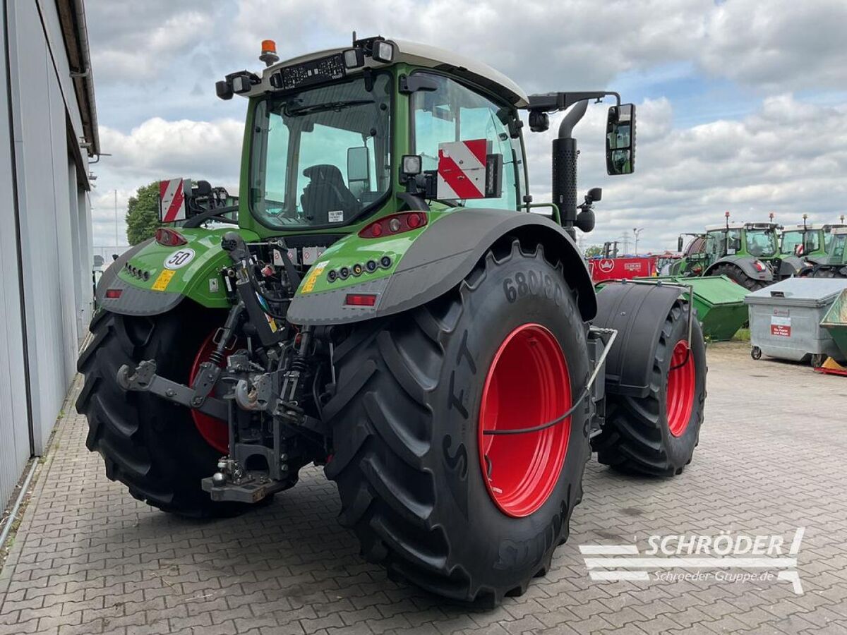 Fendt 724 VARIO S4 PROFI PLUS 3