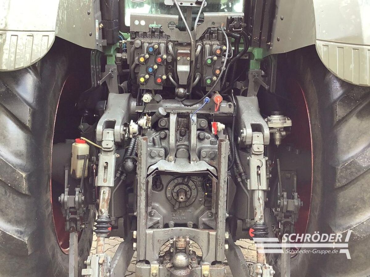 Fendt 828 VARIO S4 PROFI PLUS 3