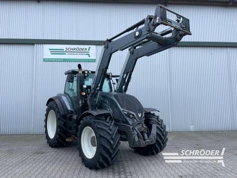 <strong>Valtra T 174 EV</strong><br />