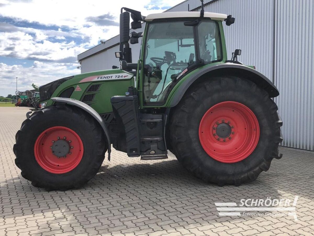 Fendt 724 VARIO S4 PROFI PLUS 2