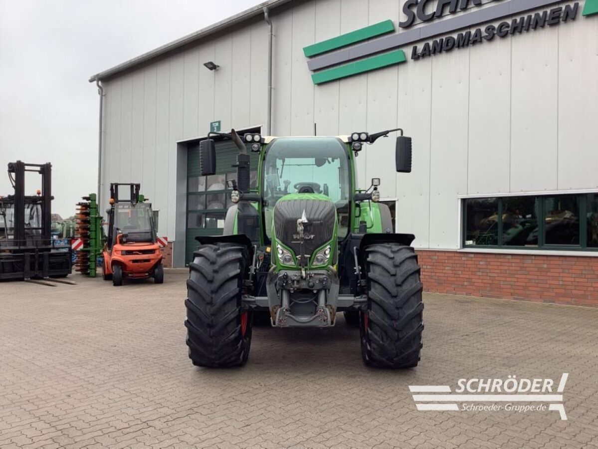 Fendt 724 VARIO S4 PROFI PLUS 2