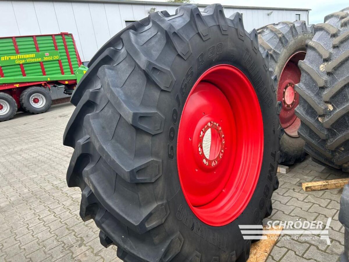 Trelleborg 2X 600/65 R38 TRELLEBORG 1