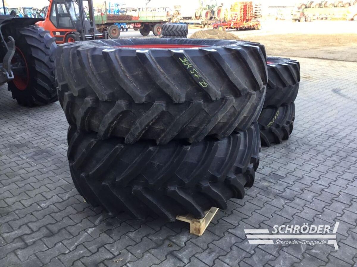 Fendt KOMPLETTRÄDER TB 540/65 R28 + 650/65 R38 3