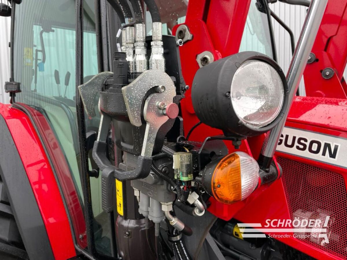 Massey Ferguson 4709 M CAB ESSENTIAL 2