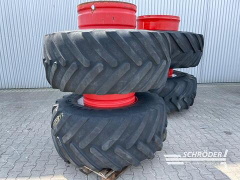 Sonstige ZWILLINGSBEREIFUNG 650/75R30 + 710/85R38