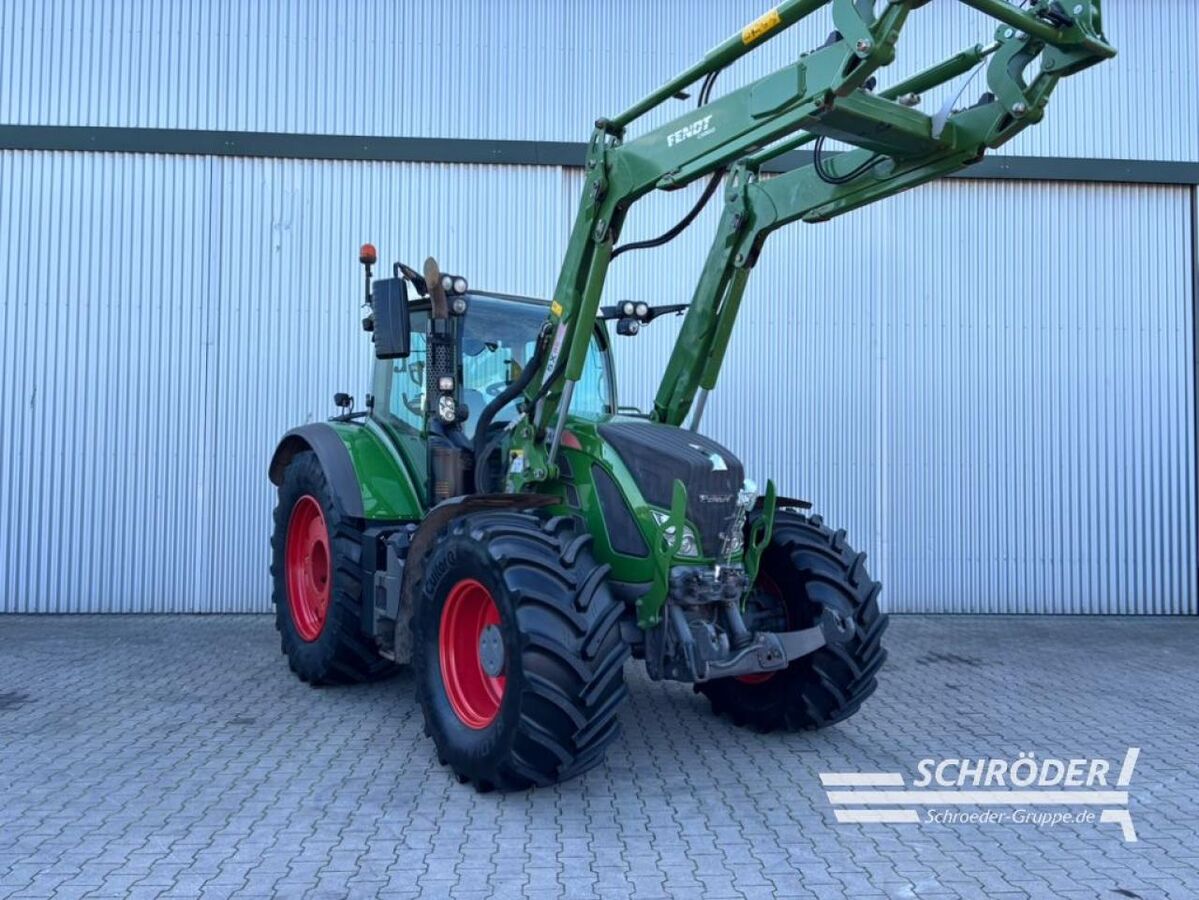 Fendt 724 VARIO S4 PROFI PLUS 1