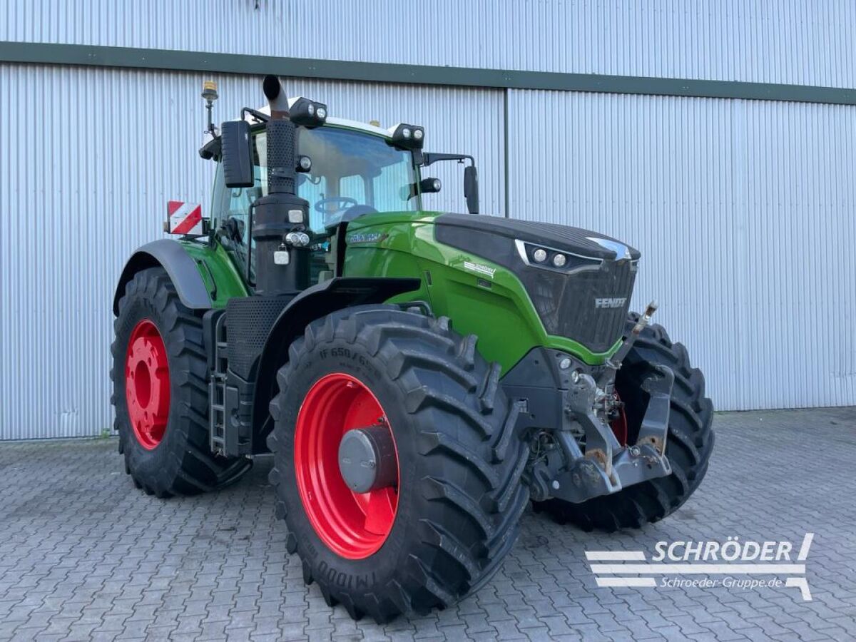 Fendt 1050 VARIO S4 PROFI PLUS 1