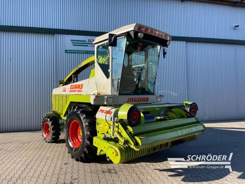 Claas JAGUAR 682 S + PICKUP PU 300