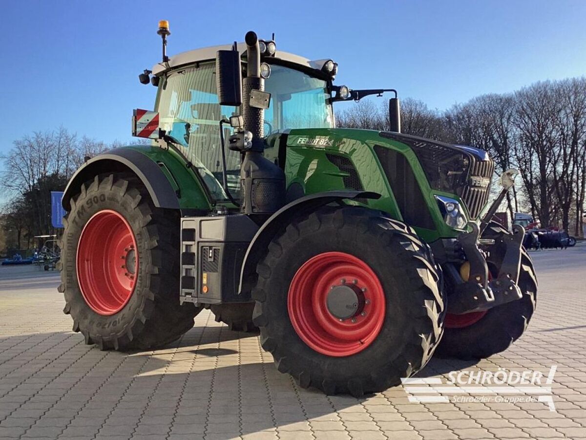 Fendt 824 VARIO S4 PROFI PLUS 1