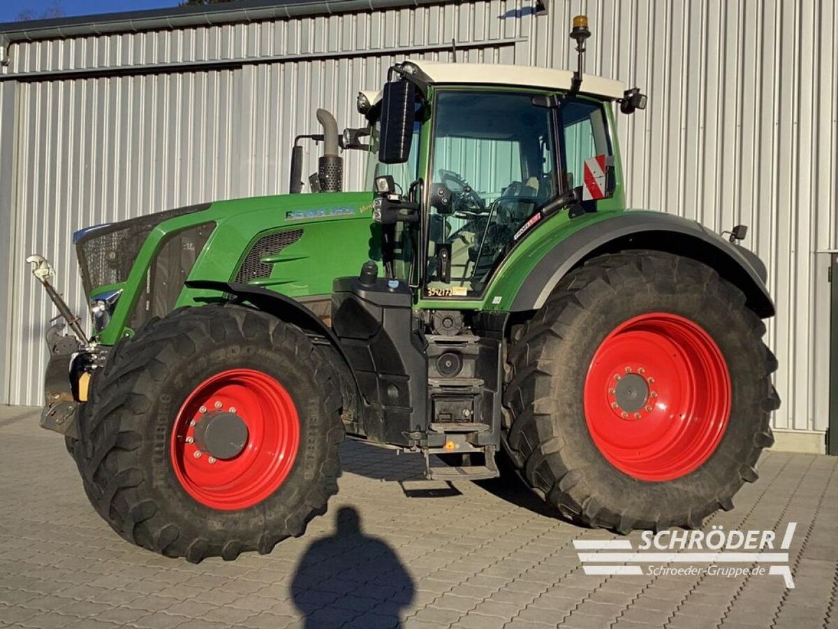 Fendt 824 VARIO S4 PROFI PLUS 2