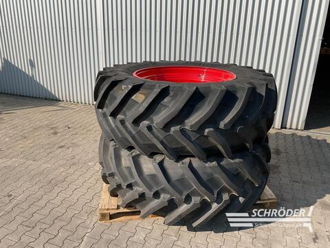 Fendt KOMPLETTRÄDER 2X 650/65 R42 TRELLEBORG
